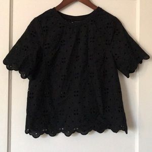 Adorable black islet cutout top